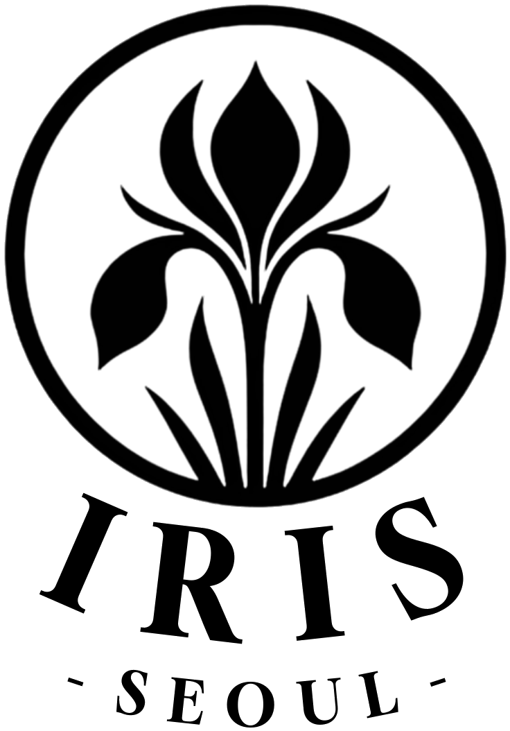 IRIS WHITE 로고